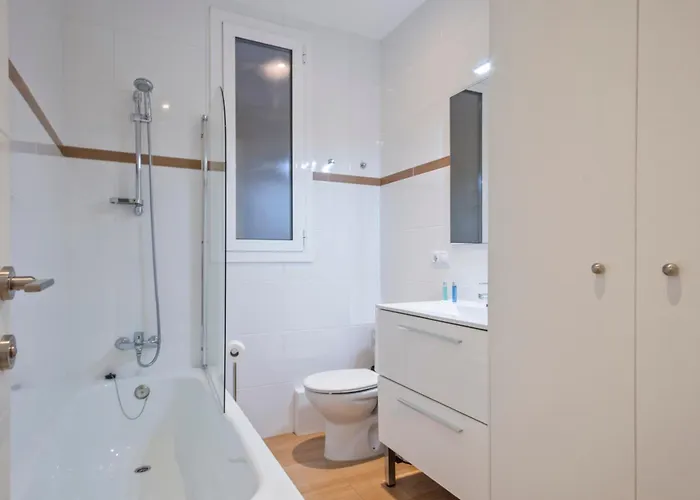 Cozy Apartment With Ensuite 11