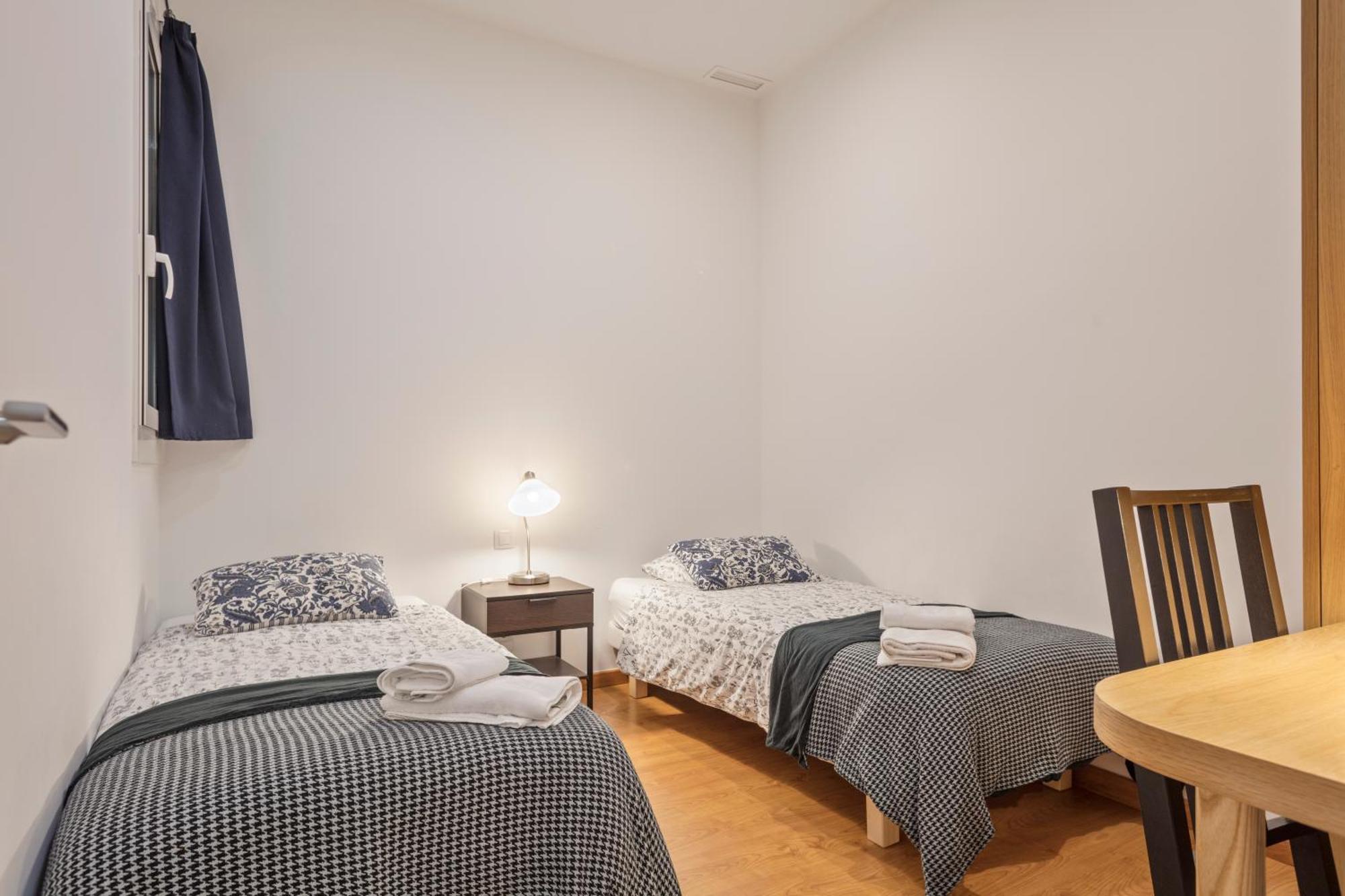 Cozy With Ensuite 11 Apartment Barcelona
